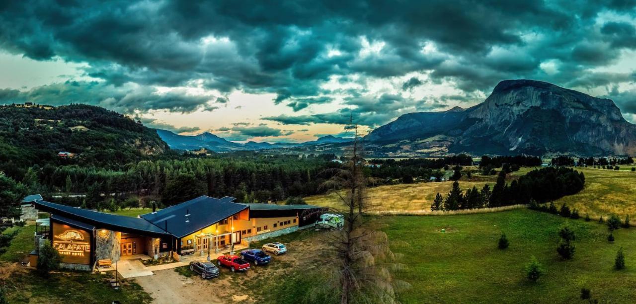 Calafate Apart Hotel Coyhaique Esterno foto